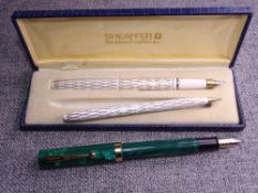 Vintage Ivory Gold Tulle Lady Sheaffer 10 Skripsert fountain pen and pencil set, in original box -
