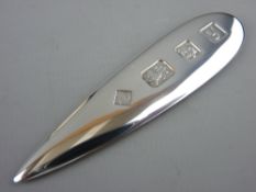 A BOXED DUNHILL PIPE SMOKER'S SPIKE, 1.1 oz, London 1998