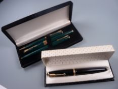 Vintage (1962 - 64) green Parker Duofold 17 Super fountain pen, ballpoint pen and pencil set with