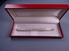 Vintage Ivory Gold Tulle Lady Sheaffer 10 Skripsert fountain pen, boxed