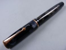 Vintage (1932 - 34) grey and black marble Parker Premiere (Duette Senior) fountain pen with gold