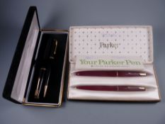 Vintage black Parker Duofold Junior Fountain pen with 14ct gold nib and pencil, both with gold