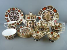 AN EXCELLENT ROYAL CROWN DERBY '1128' PATTERN IMARI TEASET, comprising teapot, milk jug, sugar bowl,