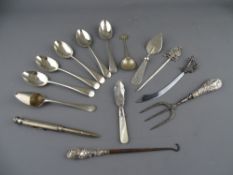 A MIXED QUANTITY OF SILVER & WHITE METAL ITEMS including five teaspoons, Sheffield 1900, 3.9 troy