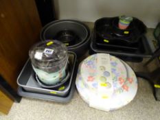 Kitchen tins and similar items