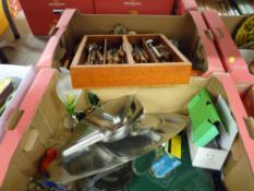 Quantity of kitchen items including good wooden trays of cutlery etc