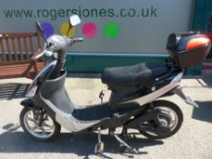 Scooter/electric bike with keys and charger E/T