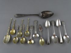 Quantity of silver collector's spoons, various hallmarks, 8.5 troy ozs gross