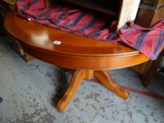 A modern good quality Grange extending circular dining table