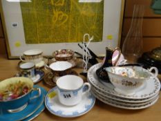 A collection of various patterned cabinet cups & plates including Aynsley