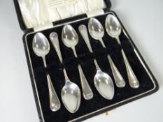 A cased set of hallmarked silver teaspoons