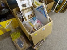 Box of information and materials for crafting marquetry work