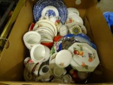 Mixed quantity of vintage and other teaware