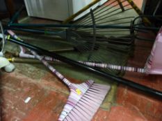 Large parcel of long handled garden tools