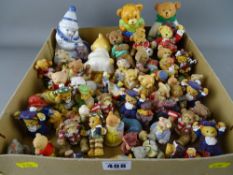 Good selection of collectable bear figurines