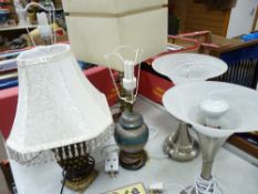 Parcel of ornate table lamps E/T