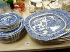 Large parcel of dresser platters and plates
