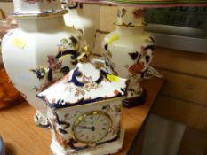 Four items of Masons Mandalay including table lamps, mantel clock etc E/T