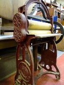 Tom Parry & Co, Porthmadog mangle