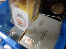 Tub containing large parcel of modern table items etc