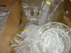 Box of mixed glassware