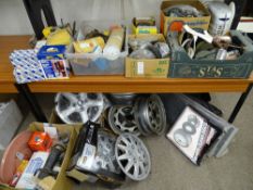 Large parcel of garage and vehicle accessories and components including vehicle wheels, mats, head