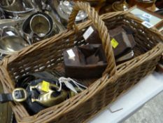Small wicker basket containing two vintage wooden planes, parcel of horse brasses etc