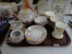 Small parcel of vintage teaware etc