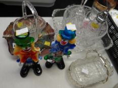 A parcel of various glassware including two small Murano glass clowns, carnival glass, crystal etc