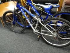 An Apollo XC26 pedal cycle