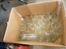 Mixed box of drinking glassware etc
