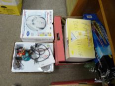 Good parcel of mixed Christmas decorations and lights etc