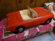 A boxed Sindy's own car