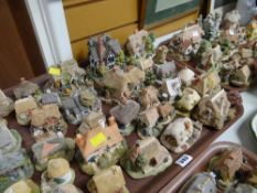 Two trays of mainly Liliput Lane model cottages & buildings etc