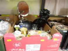 Mixed box of decorative and household goods