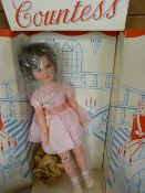 Boxed vintage doll 'Countess'