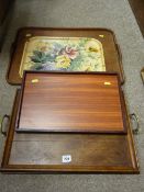 Quantity of treen trays etc