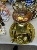 Good antique brass trivet, vintage copper kettle and a selection of other brassware and