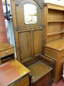 Box seat hallstand