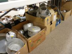 Very large quantity of kitchen and catering pans and similar items