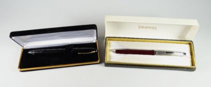 A VINTAGE BURGUNDY SHEAFFER IMPERIAL II TOUCHDOWN FOUNTAIN PEN with frosted stainless steel cap with