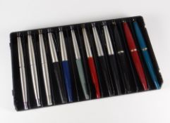 TRAY OF TWELVE PARKER 45 FOUNTAIN PENS two early Flighters with silver tail caps, a later Flighter