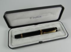 A BLACK PARKER DUOFOLD CENTENNIAL MK I FOUNTAIN PEN with 18ct nib (in box with card sleeve)