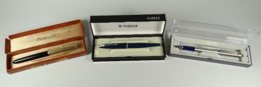 A VINTAGE BLACK PARKER 51 MKII FOUNTAIN PEN with 16ct rolled gold cap (in original damaged box), a