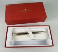 A MODERN SANDBLASTED PLATINUM PLATE SHEAFFER LEGACY 2 FOUNTAIN PEN with 23ct gold electroplate