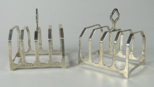 TWO SIMILAR GEORGE V SILVER FOUR-SECTION TOAST RACKS Birmingham 1921 & 1922, 3 troy ounces overall