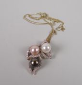 MODERN 9CT YELLOW GOLD, THREE PEARL PENDANT ON FINE NECKLACE