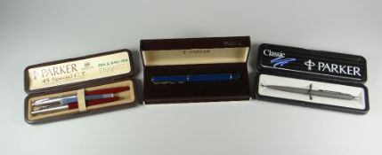 A VINTAGE BURGUNDY PARKER 45 SPECIAL FOUNTAIN PEN & BALLPOINT SET with chrome trim (in original