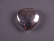 A PLAIN SILVER HEART SHAPED SNUFF BOX, Birmingham 1913, maker 'W H S'
