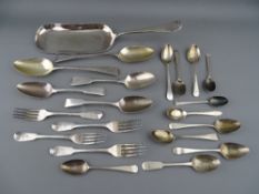 A MIXED QUANTITY OF SILVER TABLE FLATWARE, 25.5 troy ozs gross to include a 32.5 cms crumb scoop,
